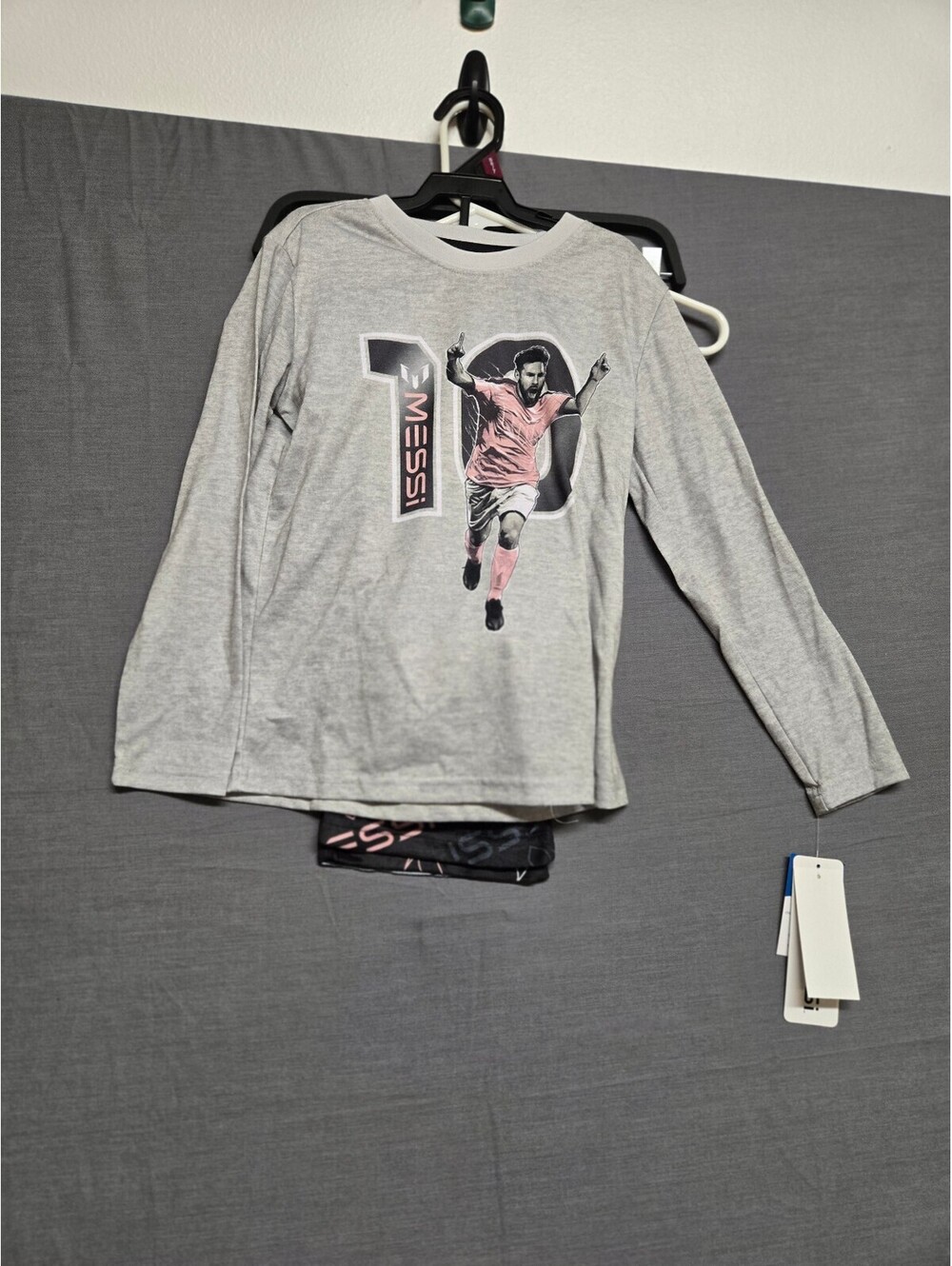 Messi Boys Pajama Set Gray Black 2 Piece Sleepwear Size S 6 to 7